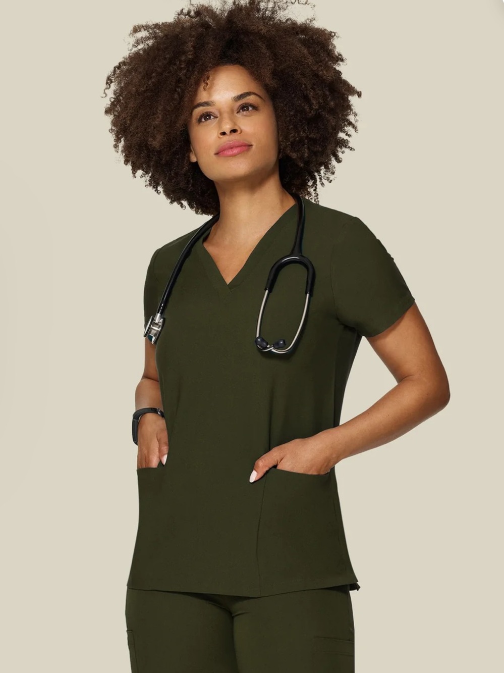 Mandala 6 pocket scrub top and 9 pocket cargo pants olive medium and med petite - Picture 5 of 7